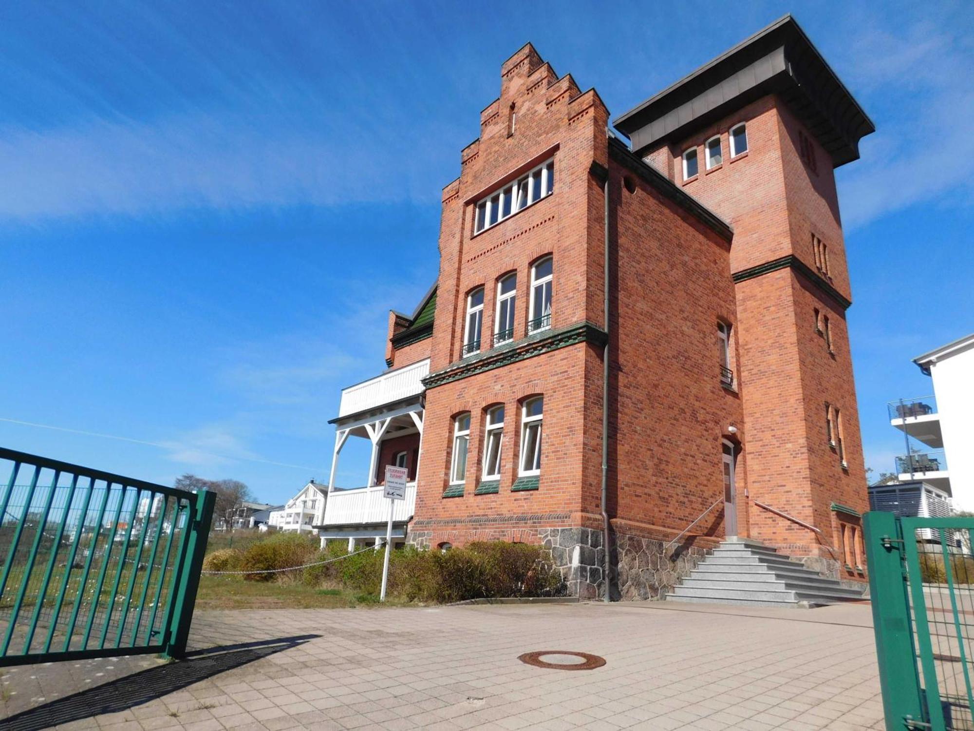 Seelotsenstation Sassnitz Mit Hafenblick By Unsere Urlaubszeit מראה חיצוני תמונה